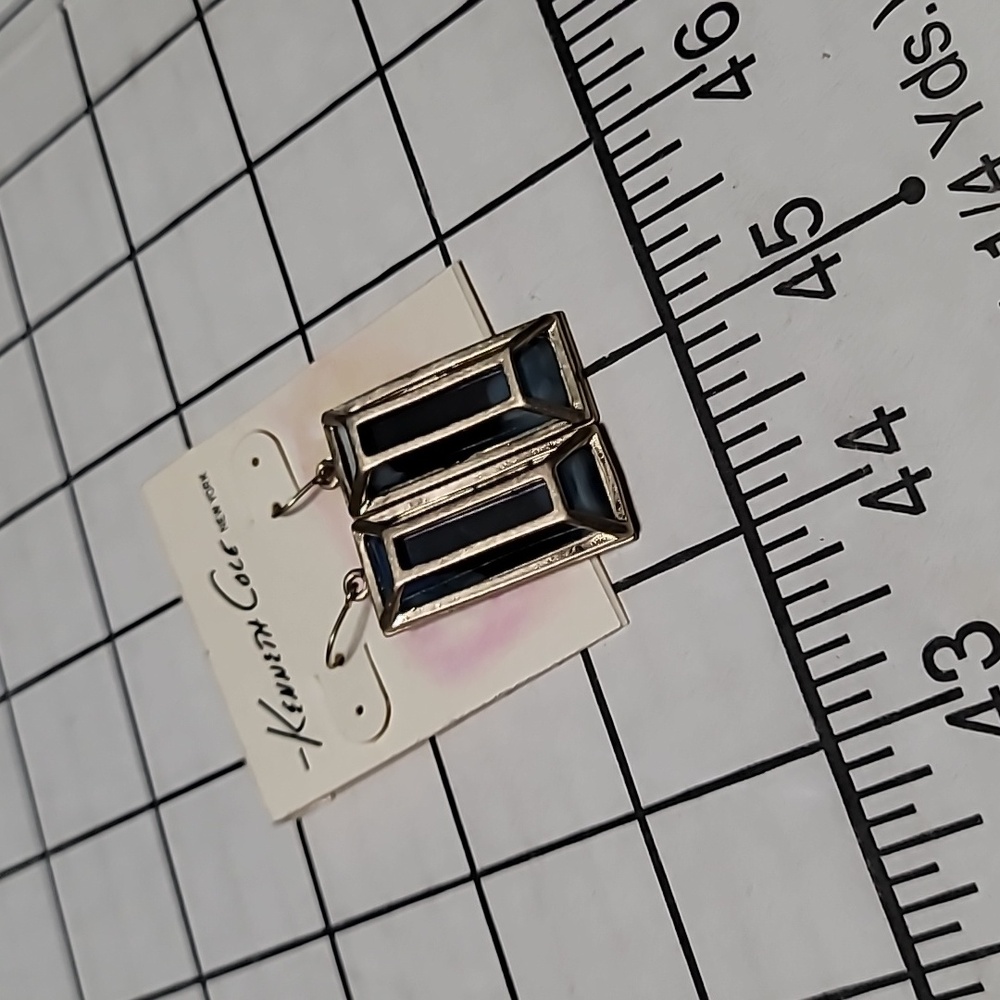 Kenneth Cole New York 3D Earrings‎